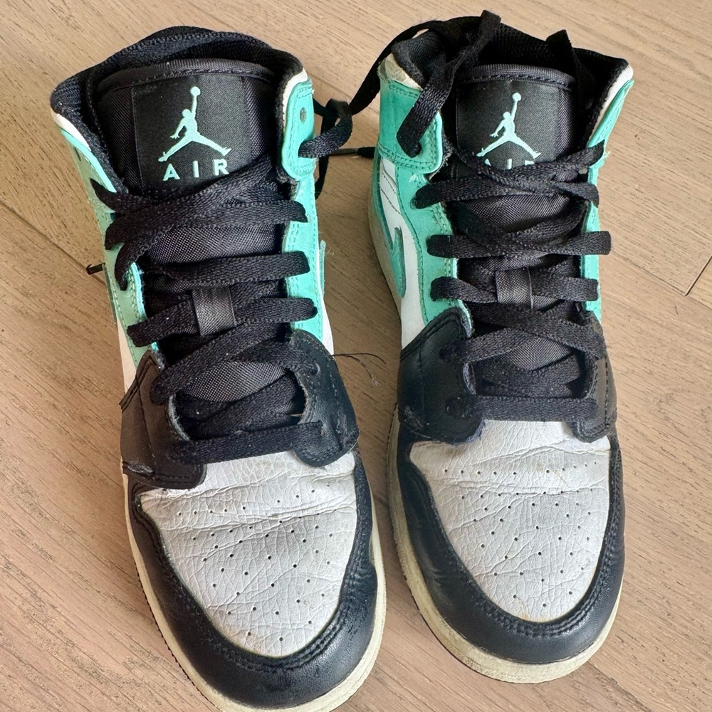 Nike Air Jordan Tropical Twist used 5Y